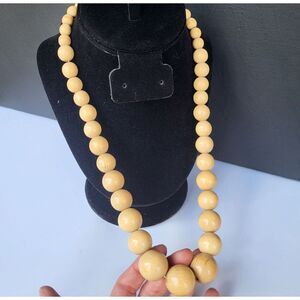 Lathed Carved Chunky Tan Beige Wood Graduated Beaded Necklace - 22"